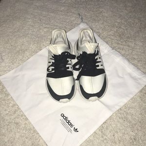 Tubular Adidas: custom made